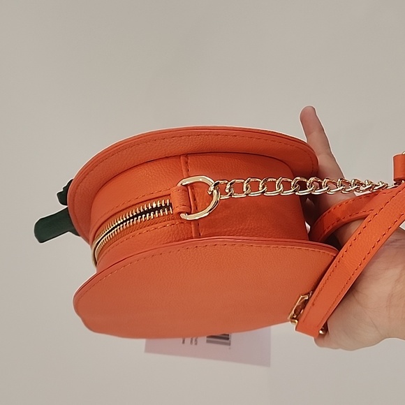 NEW KITSCH PUMPKIN CROSSBODY BAG - Picture 5 of 7